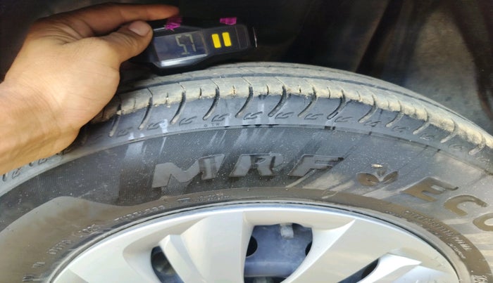 2025 Maruti Swift VXI 1.2L CNG, Petrol, Manual, 19,459 km, tyre