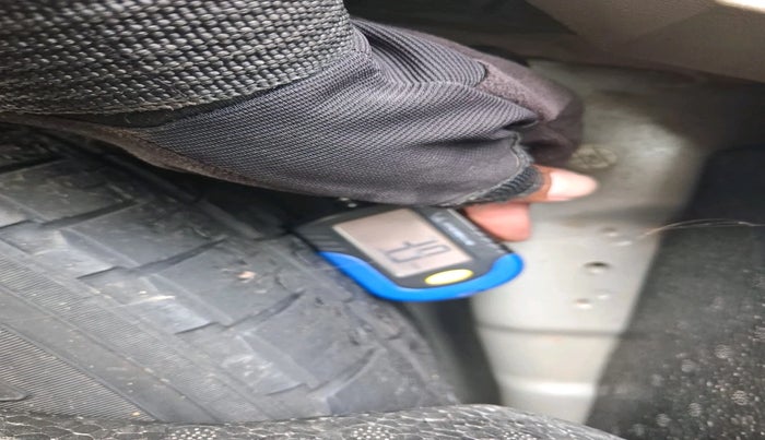 2015 Renault Koleos 4x4 AT, Diesel, Automatic, 1,80,244 km, tyre