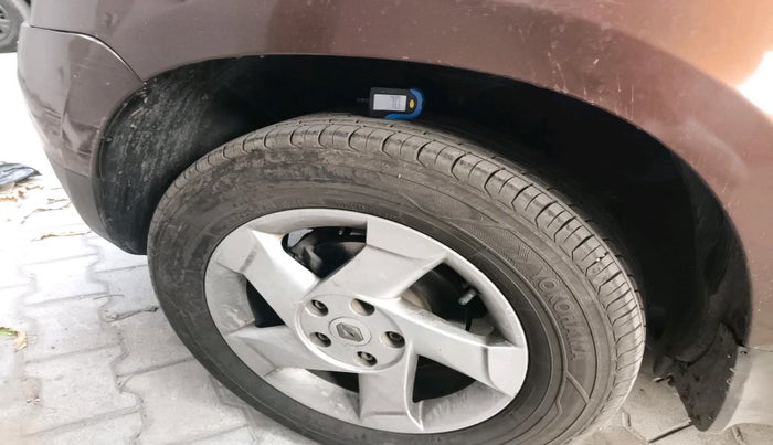 2014 Renault Duster 85 PS RXL DIESEL, Diesel, Manual, 1,20,593 km, tyre