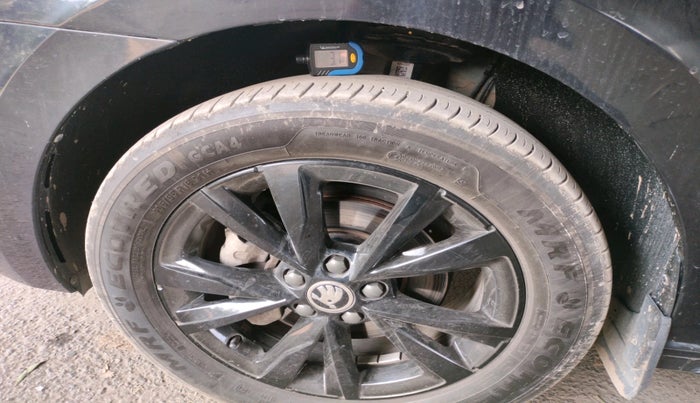 2024 Skoda SLAVIA AMBITION 1.0L TSI MT, Petrol, Manual, 18,868 km, tyre