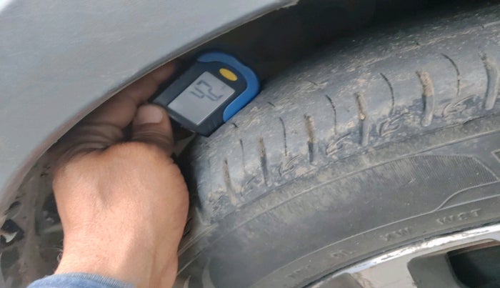 2017 Honda WR-V 1.5L I-DTEC VX MT, Diesel, Manual, 88,019 km, tyre