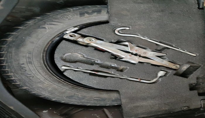 2017 Honda WR-V 1.5L I-DTEC VX MT, Diesel, Manual, 88,019 km, tyre