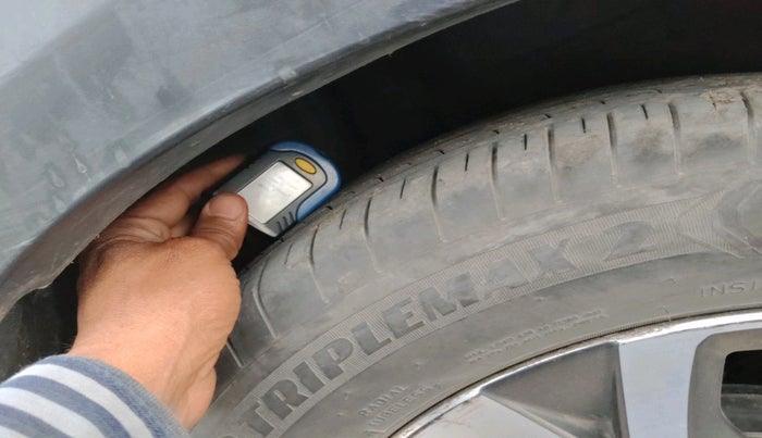 2017 Honda WR-V 1.5L I-DTEC VX MT, Diesel, Manual, 88,019 km, tyre