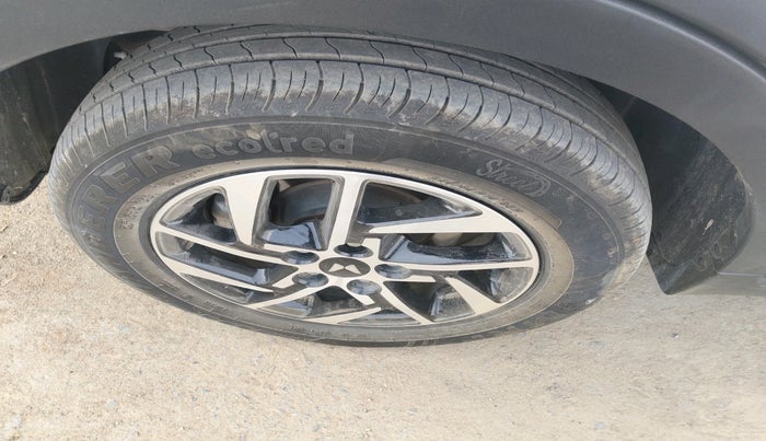 2024 Mahindra XUV 3XO AX5 1.2 L TCMPFI AT, Petrol, Automatic, 12,838 km, tyre