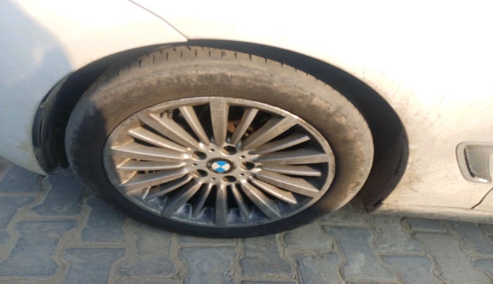 2015 BMW 3 Series 320D GT LUXURY LINE, Diesel, Automatic, 1,28,934 km, tyre