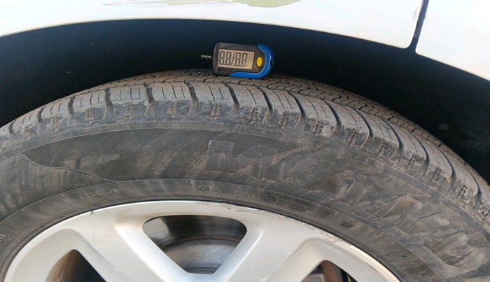 2012 Audi Q7 3.0 TDI QUATTRO, Diesel, Automatic, 1,24,574 km, tyre