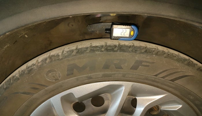 2022 KIA CARENS PRESTIGE 1.4 PETROL 7 STR, Petrol, Manual, 61,240 km, tyre