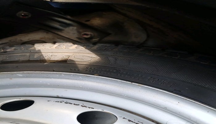 2012 Maruti Wagon R 1.0 LXI CNG, CNG, Manual, 1,30,105 km, tyre