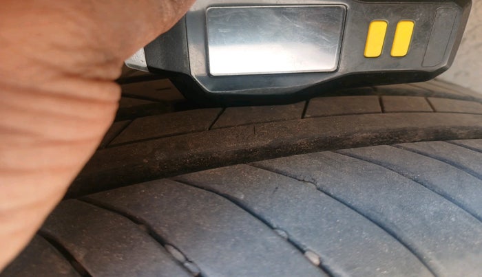 2024 Maruti Grand Vitara DELTA SMART HYBRID, Petrol, Manual, 44,204 km, tyre