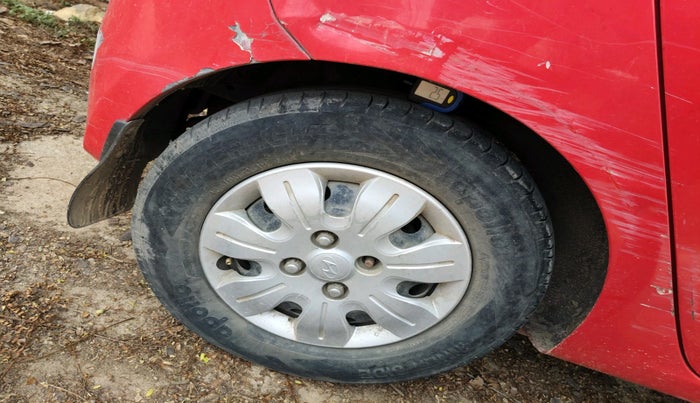 2010 Hyundai i10 MAGNA 1.2, Petrol, Manual, 1,18,740 km, tyre