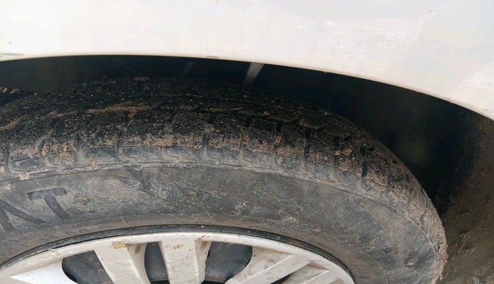 2018 Maruti Dzire VDI, Diesel, Manual, 67,008 km, tyre