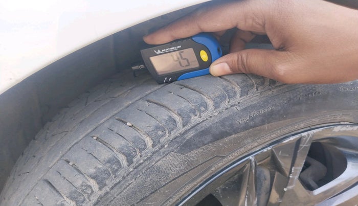 2022 Hyundai NEW I20 SPORTZ 1.2 MT, Petrol, Manual, 56,325 km, tyre