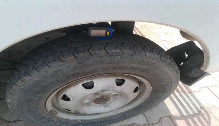 2017 Maruti Eeco 5 STR WITH A/C+HTR, CNG, Manual, 17,507 km, tyre