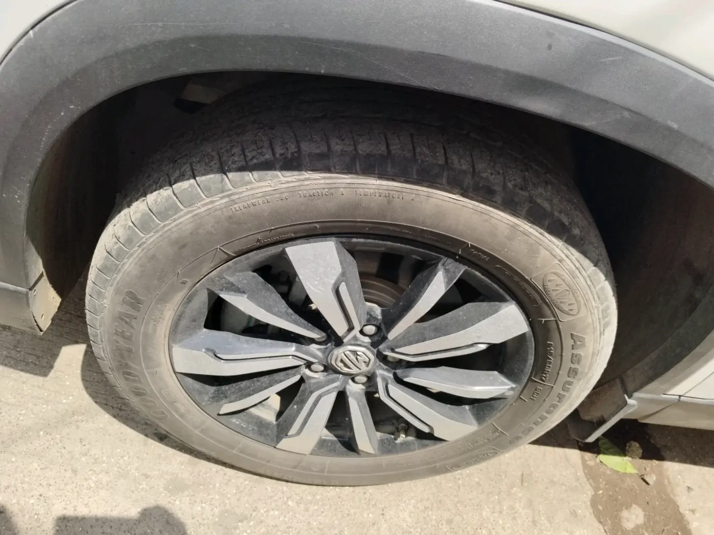 2019 MG HECTOR SHARP 1.5 DCT PETROL, Petrol, Automatic, 27,000 km, tyre
