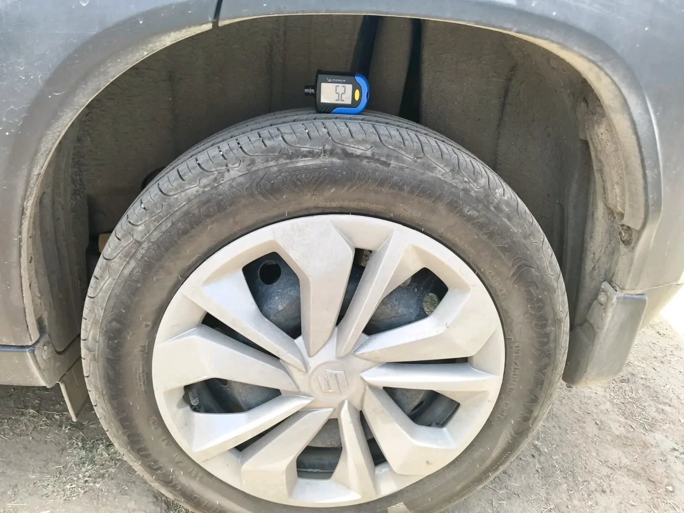 2024 Maruti FRONX SIGMA 1.2 MT, Petrol, Manual, 12,929 km, tyre