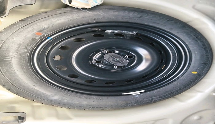 2024 Maruti FRONX SIGMA 1.2 MT, Petrol, Manual, 12,929 km, tyre