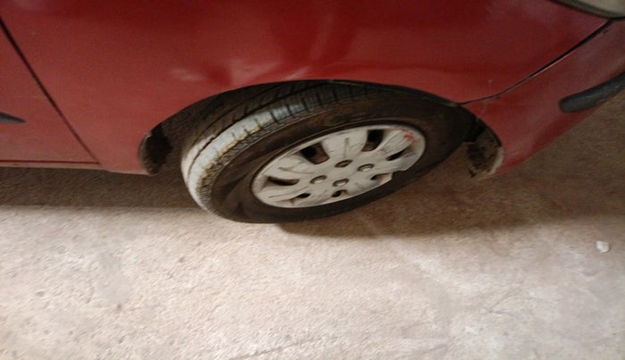 2010 Hyundai i10 SPORTZ 1.2, Petrol, Manual, 1,13,650 km, tyre