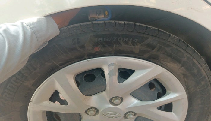 2018 Hyundai Grand i10 MAGNA 1.2 KAPPA VTVT, CNG, Manual, 43,618 km, tyre