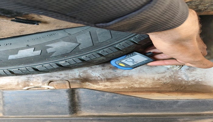 2021 Maruti Dzire VXI, CNG, Manual, 85,255 km, tyre