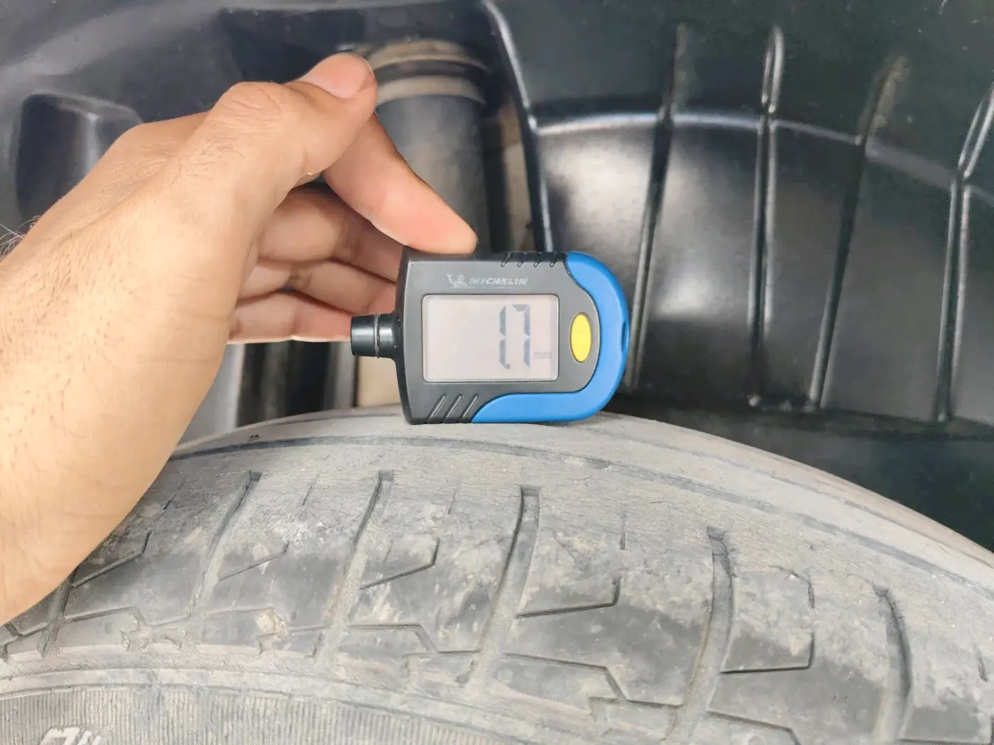 2021 Maruti Dzire VXI, CNG, Manual, 85,258 km, tyre