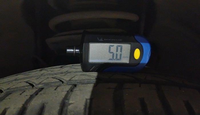 2017 Tata Tiago XZA PETROL, Petrol, Automatic, 28,292 km, tyre