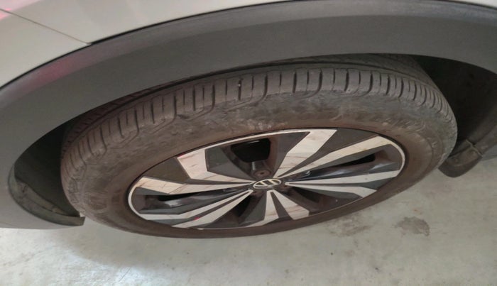 2022 Volkswagen TAIGUN GT PLUS 1.5 TSI DSG, Petrol, Automatic, 60,994 km, tyre