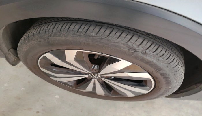 2022 Volkswagen TAIGUN GT PLUS 1.5 TSI DSG, Petrol, Automatic, 60,994 km, tyre