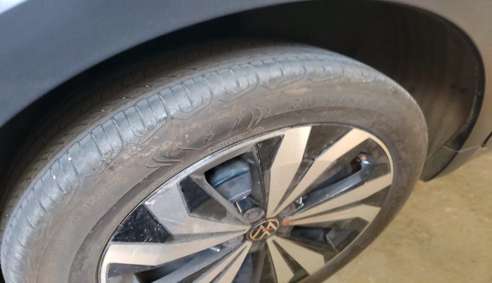 2022 Volkswagen TAIGUN GT PLUS 1.5 TSI DSG, Petrol, Automatic, 60,994 km, tyre