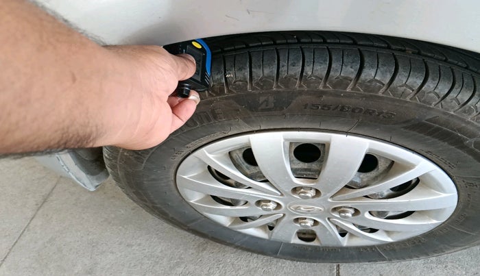 2014 Hyundai i10 SPORTZ 1.1, Petrol, Manual, 1,13,349 km, tyre