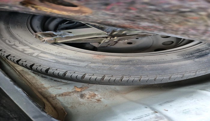 2011 Hyundai i20 SPORTZ (O) 1.2, Petrol, Manual, 88,445 km, tyre