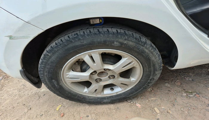 2011 Hyundai i20 SPORTZ (O) 1.2, Petrol, Manual, 88,445 km, tyre