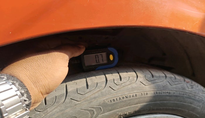 2015 Honda Jazz 1.2L I-VTEC V, Petrol, Manual, 76,703 km, tyre