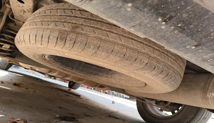 2022 KIA CARENS LUXURY 1.4 PETROL 7 STR, Petrol, Manual, 35,385 km, tyre