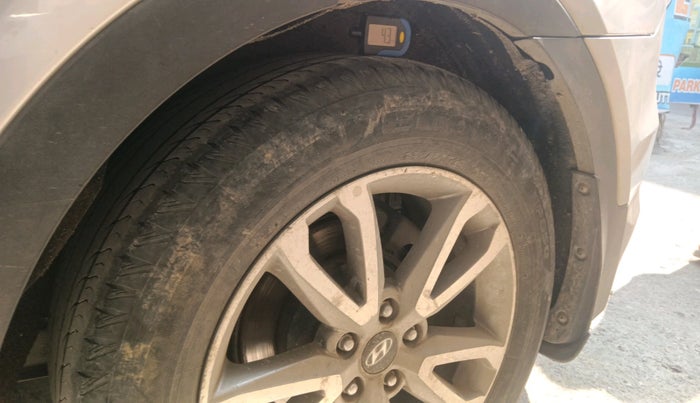 2014 Hyundai Santa Fe 2 WD, Diesel, Manual, 1,12,553 km, tyre