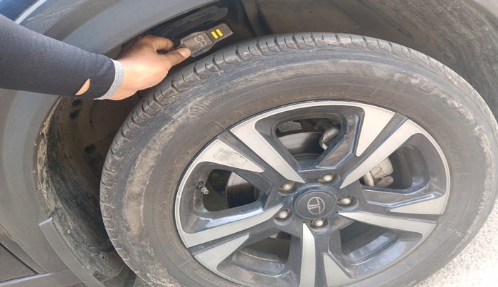 2024 Tata NEXON Fearless Plus S 1.2 Revotron 7DCA Dark Edition, Petrol, Automatic, 34,766 km, tyre