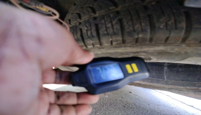 2017 Mahindra XUV500 W6 1.99, Diesel, Manual, 1,90,847 km, tyre