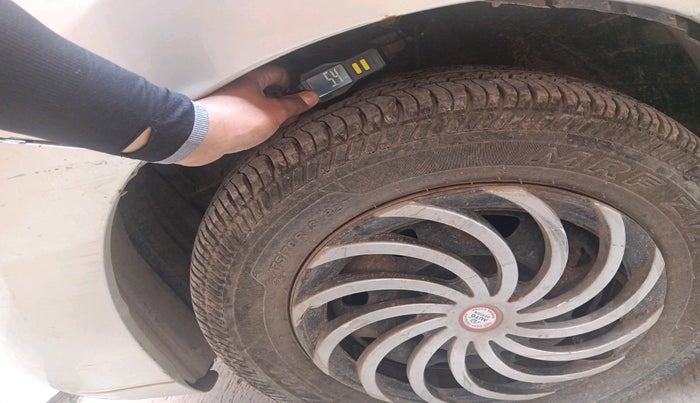 2012 Maruti Wagon R 1.0 LXI CNG, CNG, Manual, 1,25,000 km, tyre