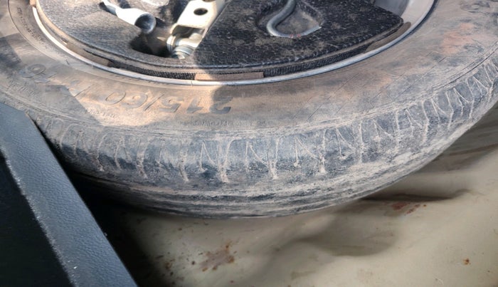 2016 Maruti Vitara Brezza ZDI PLUS, Diesel, Manual, 55,875 km, tyre