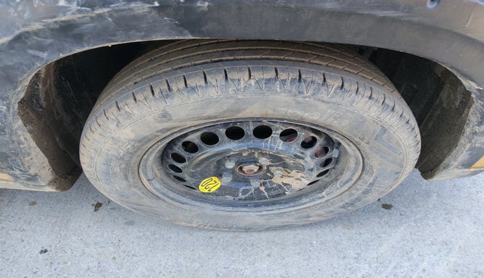 2016 Maruti Vitara Brezza ZDI PLUS, Diesel, Manual, 55,875 km, tyre