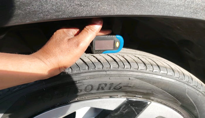 2024 Nissan MAGNITE XE, Petrol, Manual, 36,967 km, tyre