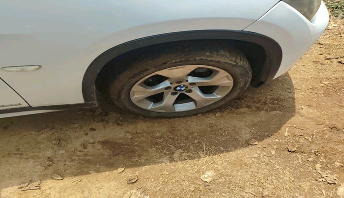 2011 BMW X1 sDrive20d, Diesel, Automatic, 1,20,473 km, tyre