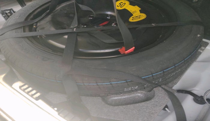 2020 Volvo XC 60 D5 INSCRIPTION, Diesel, Automatic, 80,536 km, tyre