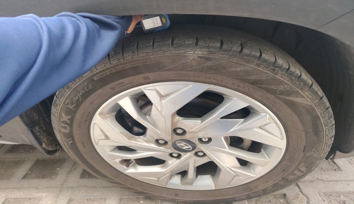 2022 Hyundai Creta SX 1.5 PETROL, Petrol, Manual, 31,918 km, tyre