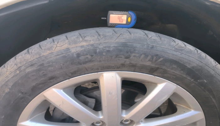 2010 Maruti SX4 VXI, CNG, Manual, 1,61,640 km, tyre