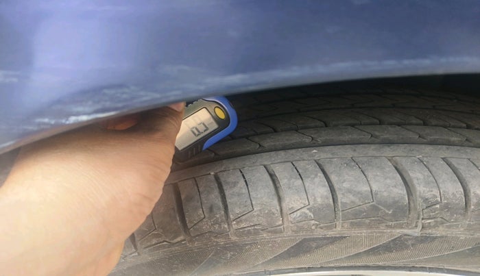 2019 Maruti Ciaz ALPHA  AT 1.5 SHVS PETROL, Petrol, Automatic, 76,739 km, tyre