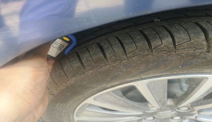 2019 Maruti Ciaz ALPHA  AT 1.5 SHVS PETROL, Petrol, Automatic, 76,739 km, tyre