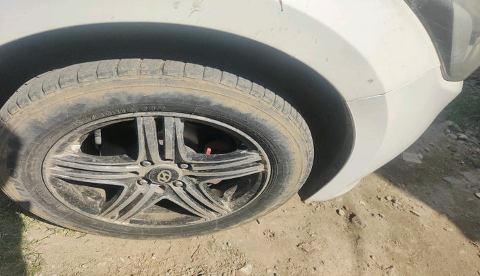 2014 Hyundai Elite i20 MAGNA 1.2, Petrol, Manual, 70,950 km, tyre