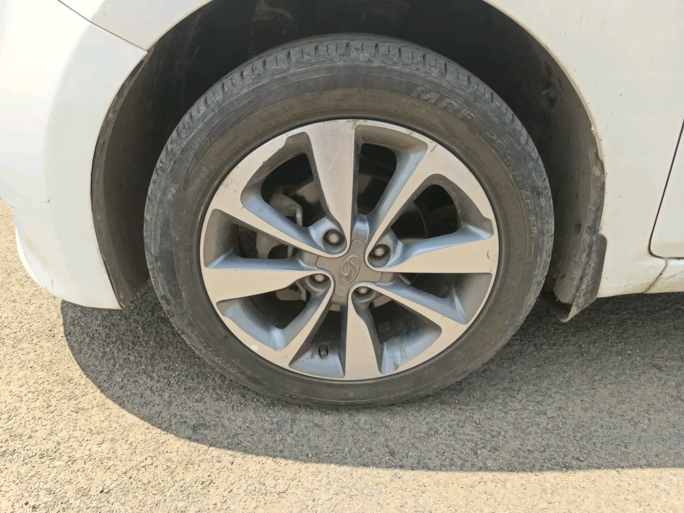 2015 Hyundai Elite i20 ASTA 1.4 CRDI, Diesel, Manual, 58,168 km, tyre