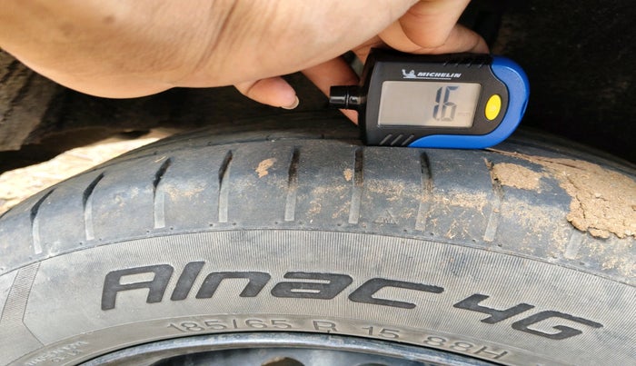 2017 Maruti Baleno DELTA PETROL 1.2, CNG, Manual, 1,37,596 km, tyre