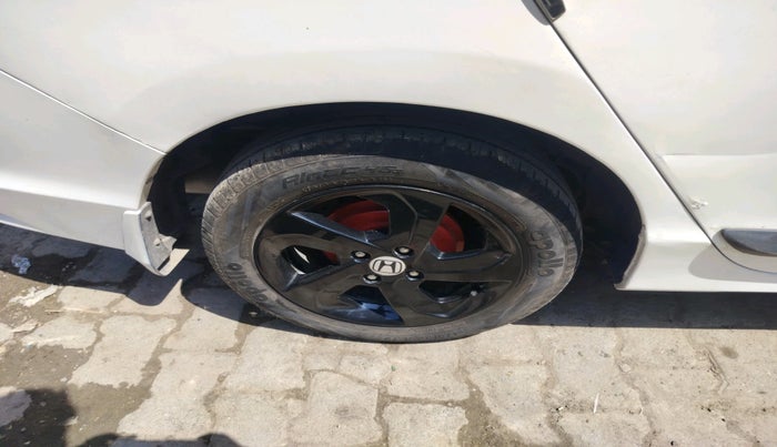 2015 Honda City 1.5L I-VTEC VX, Petrol, Manual, 49,672 km, tyre